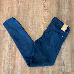 Zara’s Kids super skinny blue jegging pants